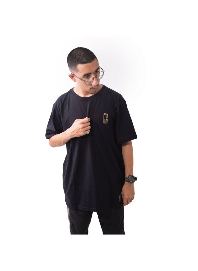 Camiseta NBA Estampada Masculina preta dourada   hyped 91