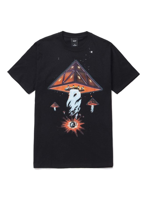 camiseta huf doomsday triple triangle masculina preto hyped 91